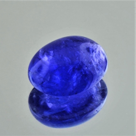 Tansanit, Oval Cabochon (9,06 ct.) aus Tansania (Merelani Hills) Tansanit, Oval Cabochon (9,06 ct.) aus Tansania (Merelani Hills)