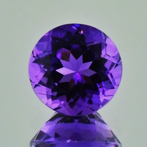 Amethyst round dark purple 5.2-5.5 ct Amethyst round dark purple 5.2-5.5 ct