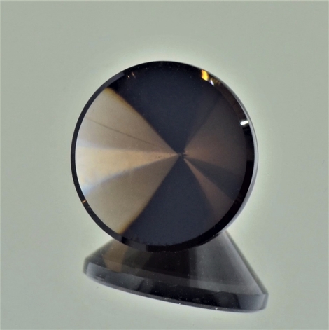 Rauchquarz, Rund-Design facettiert (7,74 ct.) aus Brasilien Rauchquarz, Rund-Design facettiert (7,74 ct.) aus Brasilien