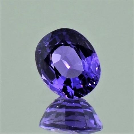 Saphir, Oval facettiert (1,18 ct.) aus Madagaskar Saphir, Oval facettiert (1,18 ct.) aus Madagaskar
