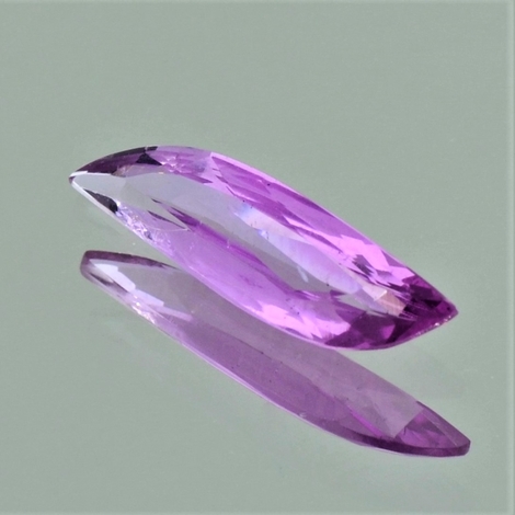 Topas, Freiform facettiert (2,29 ct.) aus Brasilien (Ouro Preto, Capao Mine) Topas, Freiform facettiert (2,29 ct.) aus Brasilien (Ouro Preto, Capao Mine)