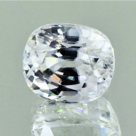 Zirkon, Antikoval facettiert (10,14 ct.) aus Kambodscha (Ratanakiri) Zirkon, Antikoval facettiert (10,14 ct.) aus Kambodscha (Ratanakiri)