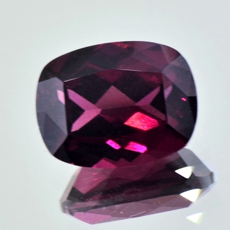 Rhodolith antikoval purpurrot 9,93 ct Rhodolith antikoval purpurrot 9,93 ct