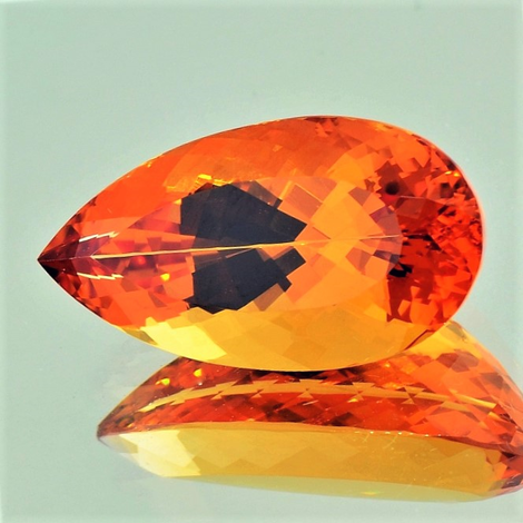 Orangener Edelstein Orangener Edelstein