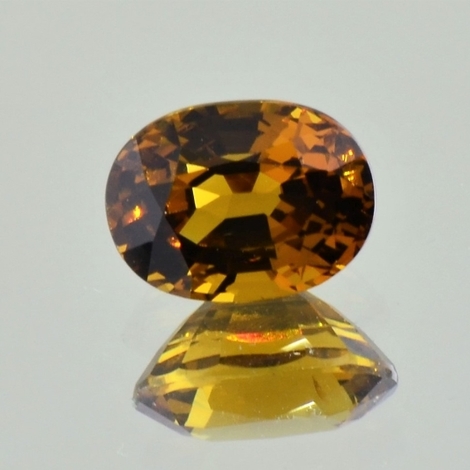 Grossular Granat, Oval facettiert (2,46 ct.) aus Tansania Grossular Granat, Oval facettiert (2,46 ct.) aus Tansania