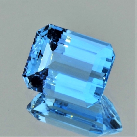 Aquamarin, Achteck facettiert (6,20 ct.) aus Mosambik Aquamarin, Achteck facettiert (6,20 ct.) aus Mosambik