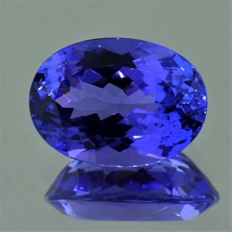 Tansanit, Oval facettiert (13,75 ct.) aus Tansania (Merelani Hills) Tansanit, Oval facettiert (13,75 ct.) aus Tansania (Merelani Hills)