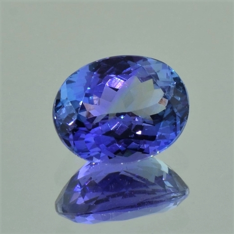 Tansanit, Oval facettiert (3,33 ct.) aus Tansania (Merelani Hills) Tansanit, Oval facettiert (3,33 ct.) aus Tansania (Merelani Hills)