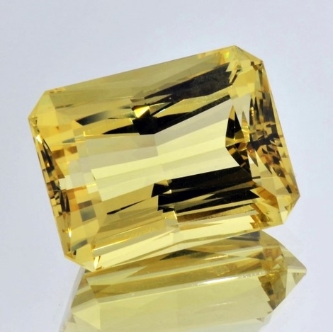 Goldberyll octagon intensives gelb 28,97 ct Goldberyll octagon intensives gelb 28,97 ct