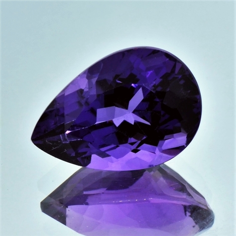 Amethyst, Tropfen facettiert (9,58 ct.) aus Brasilien Amethyst, Tropfen facettiert (9,58 ct.) aus Brasilien