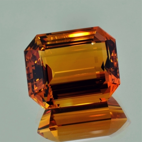 Citrin, Achteck facettiert (24,92 ct.) aus Brasilien Citrin, Achteck facettiert (24,92 ct.) aus Brasilien
