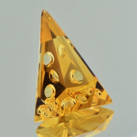 Citrin, Design-Trillion facettiert (26,64 ct.) aus Brasilien