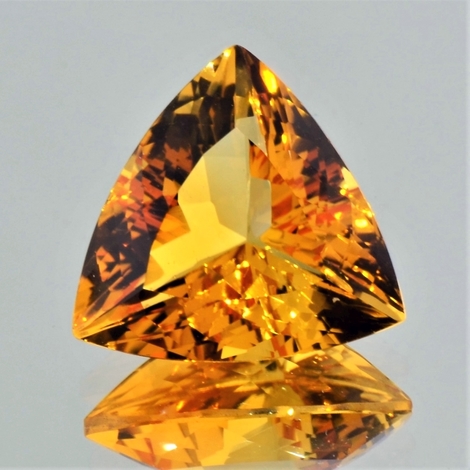 Citrin, Triangel facettiert (14,32 ct.) aus Brasilien (Minas Gerais) Citrin, Triangel facettiert (14,32 ct.) aus Brasilien (Minas Gerais)