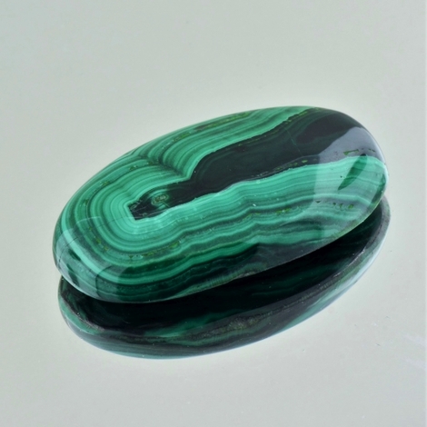 Malachit Cabochon oval 46,15 ct Malachit Cabochon oval 46,15 ct
