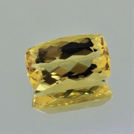 Goldberyll, Antik facettiert (6,79 ct.) aus Brasilien Goldberyll, Antik facettiert (6,79 ct.) aus Brasilien