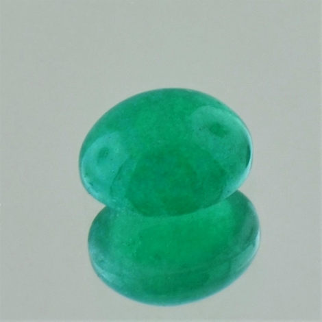 Smaragd, Oval Cabochon (2,12 ct.) aus Kolumbien Smaragd, Oval Cabochon (2,12 ct.) aus Kolumbien