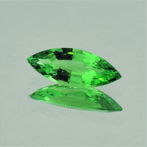 Tsavorit, Navette facettiert (1,95 ct.) aus Tansania (Merelani Hills) Tsavorit, Navette facettiert (1,95 ct.) aus Tansania (Merelani Hills)