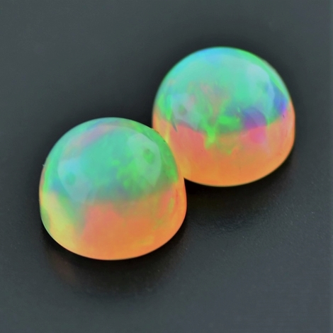 Edelopal Duo Cabochon rund 4,05 ct Edelopal Duo Cabochon rund 4,05 ct