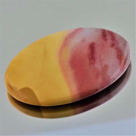 Jaspis Mookait Cabochon oval 63,35 ct Jaspis Mookait Cabochon oval 63,35 ct