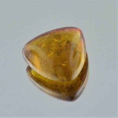 Turmalin Cabochon Trillion 9,49 ct Turmalin Cabochon Trillion 9,49 ct