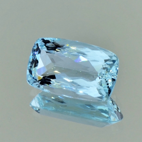 Aquamarin, Antik facettiert (11,26 ct.) aus Brasilien Aquamarin, Antik facettiert (11,26 ct.) aus Brasilien