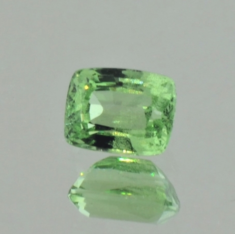 Grossular Granat, Antik facettiert (1,45 ct.) aus Tansania (Merelani Hills) Grossular Granat, Antik facettiert (1,45 ct.) aus Tansania (Merelani Hills)