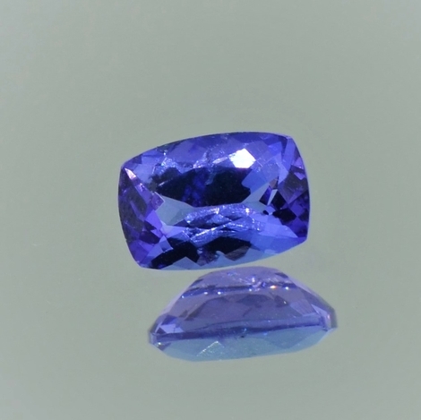 Tansanit, Antik facettiert (0,87 ct.) aus Tansania (Merelani Hills) Tansanit, Antik facettiert (0,87 ct.) aus Tansania (Merelani Hills)