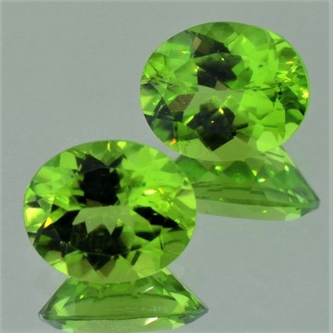 Peridot Duo oval 7,04 ct Peridot Duo oval 7,04 ct
