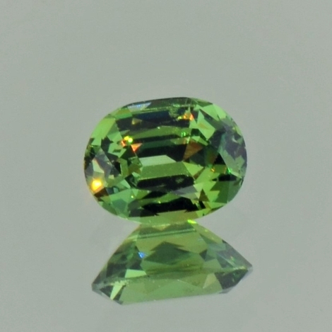 Demantoid Granat oval grün 1,17 ct Demantoid Granat oval grün 1,17 ct