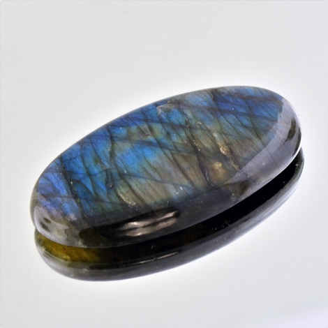 Labradorit Cabochon oval 97,13 ct Labradorit Cabochon oval 97,13 ct