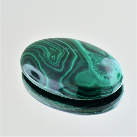 Malachite cabochon oval 57.42 ct Malachite cabochon oval 57.42 ct