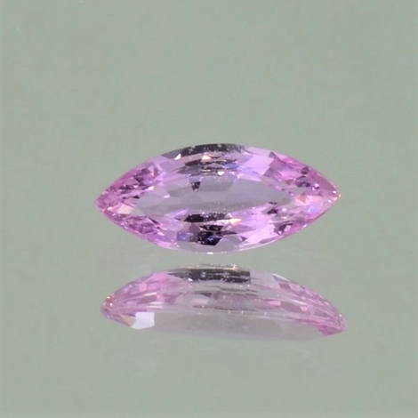 Saphir, Navette facettiert (1,08 ct.) aus Madagaskar Saphir, Navette facettiert (1,08 ct.) aus Madagaskar