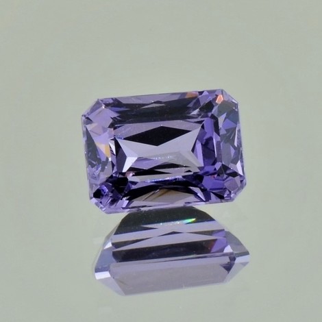 Spinel octagon bluish lilac 2.92 ct.