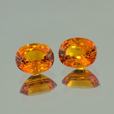 Saphir Duo oval orange 4,11 ct Saphir Duo oval orange 4,11 ct