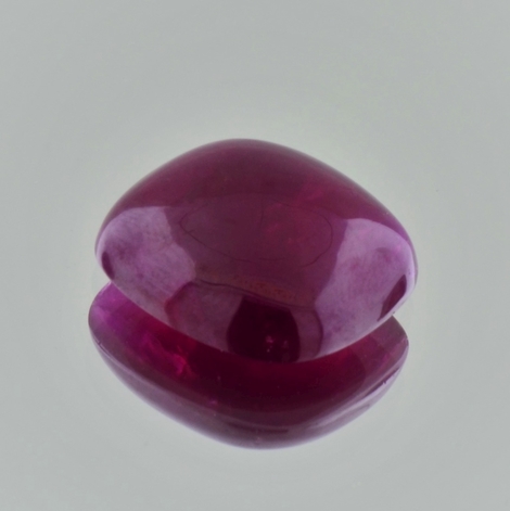 Rubin, Antik Cabochon (16,03 ct.) aus Burma (Myanmar) Rubin, Antik Cabochon (16,03 ct.) aus Burma (Myanmar)