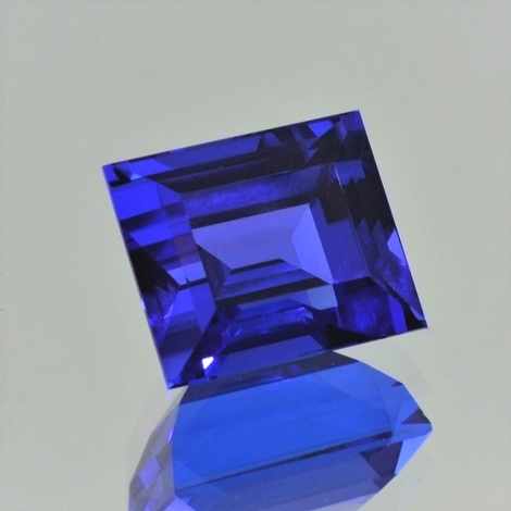 Tansanit, Rechteck facettiert (14,10 ct.) aus Tansania (Merelani Hills) Tansanit, Rechteck facettiert (14,10 ct.) aus Tansania (Merelani Hills)