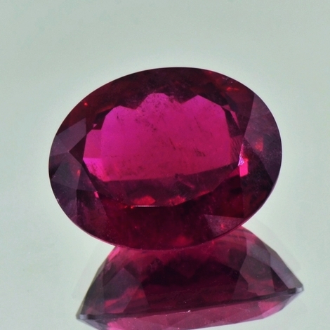 Rubellit Turmalin oval rot 25,65 ct.