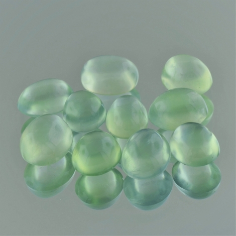Prehnit Lot Cabochon oval hellgrün 41,74 ct Prehnit Lot Cabochon oval hellgrün 41,74 ct