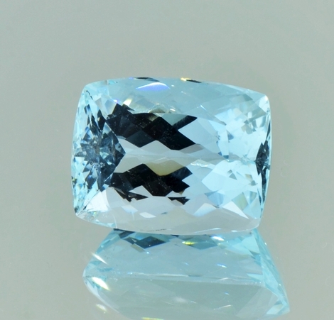 Aquamarin antik hellblau 19,22 ct Aquamarin antik hellblau 19,22 ct