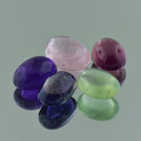 Farbstein Lot Cabochons oval multicolor 31,73 ct Farbstein Lot Cabochons oval multicolor 31,73 ct