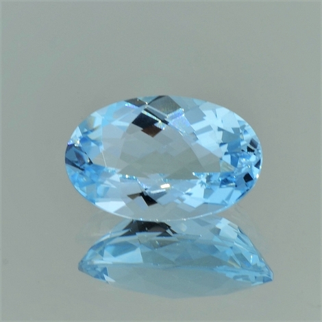 Aquamarin, Oval facettiert (9,01 ct.) aus Brasilien (Minas Gerais)