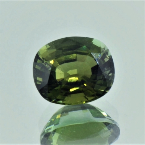 Verdelith, Antikoval facettiert (6,94 ct.) aus Nigeria Verdelith, Antikoval facettiert (6,94 ct.) aus Nigeria