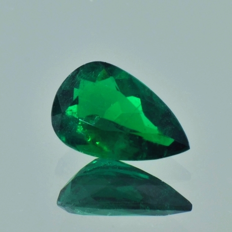 Emerald pear intense green 2.23 ct.