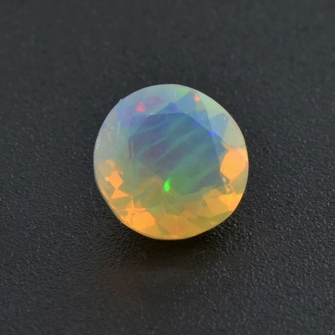 Opal rund facettiert 1,51 ct Opal rund facettiert 1,51 ct