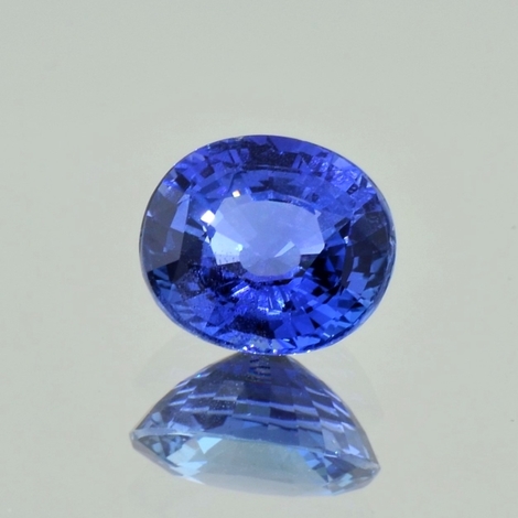 Saphir, Oval facettiert (3,05 ct.) aus Sri Lanka Saphir, Oval facettiert (3,05 ct.) aus Sri Lanka