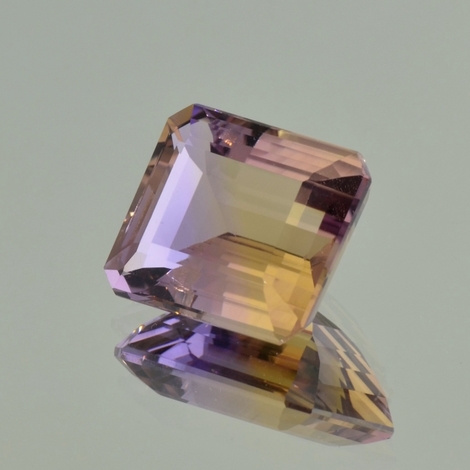 Ametrin octagon lila+gelb 13,57 ct Ametrin octagon lila+gelb 13,57 ct