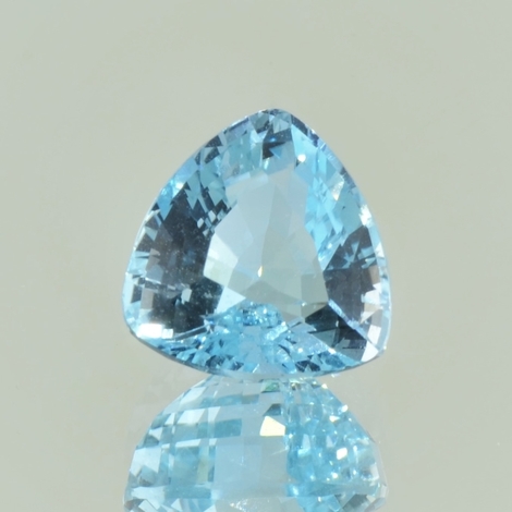 Topas, Trillion facettiert (9,40 ct.) aus Madagaskar Topas, Trillion facettiert (9,40 ct.) aus Madagaskar
