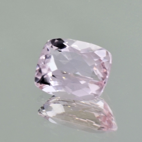 Morganite cushion light pink 5.63 ct Morganite cushion light pink 5.63 ct