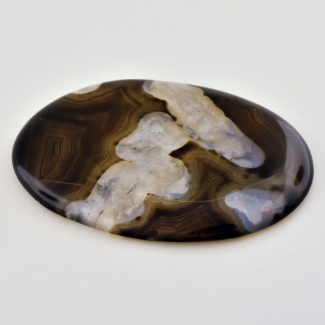 Agate cabochon oval 124.73 ct