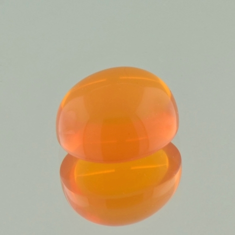 Feueropal Cabochon oval orange 8,53 ct Feueropal Cabochon oval orange 8,53 ct